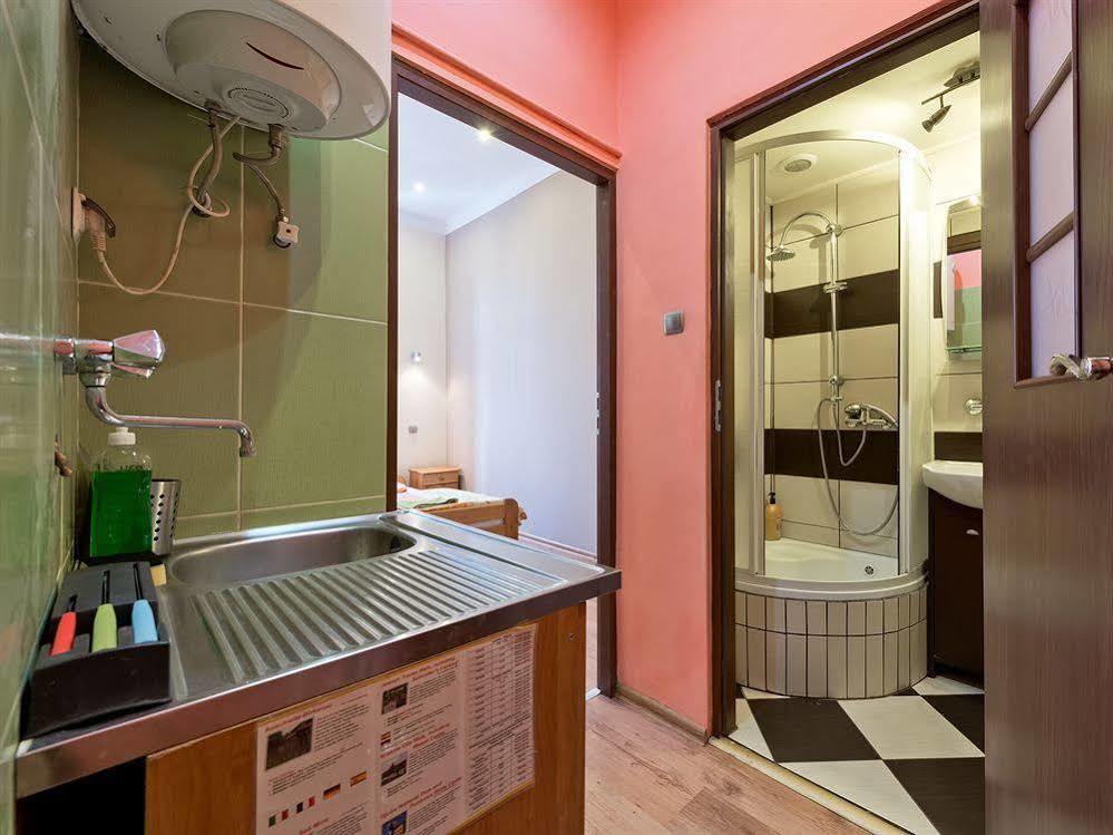 Hostel 70S Cracovia Esterno foto