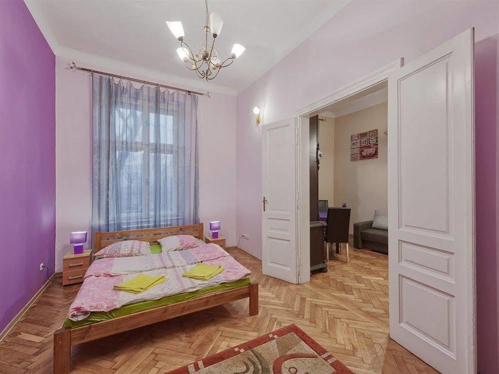 Hostel 70S Cracovia Esterno foto