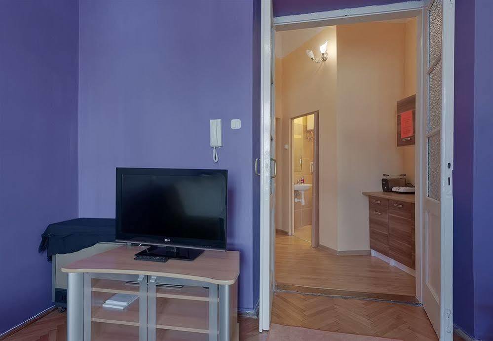 Hostel 70S Cracovia Esterno foto
