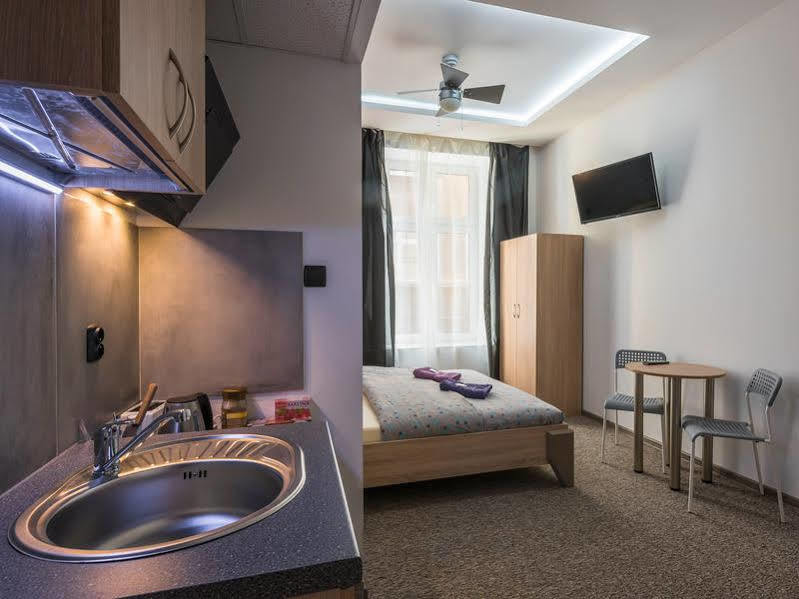 Hostel 70S Cracovia Esterno foto